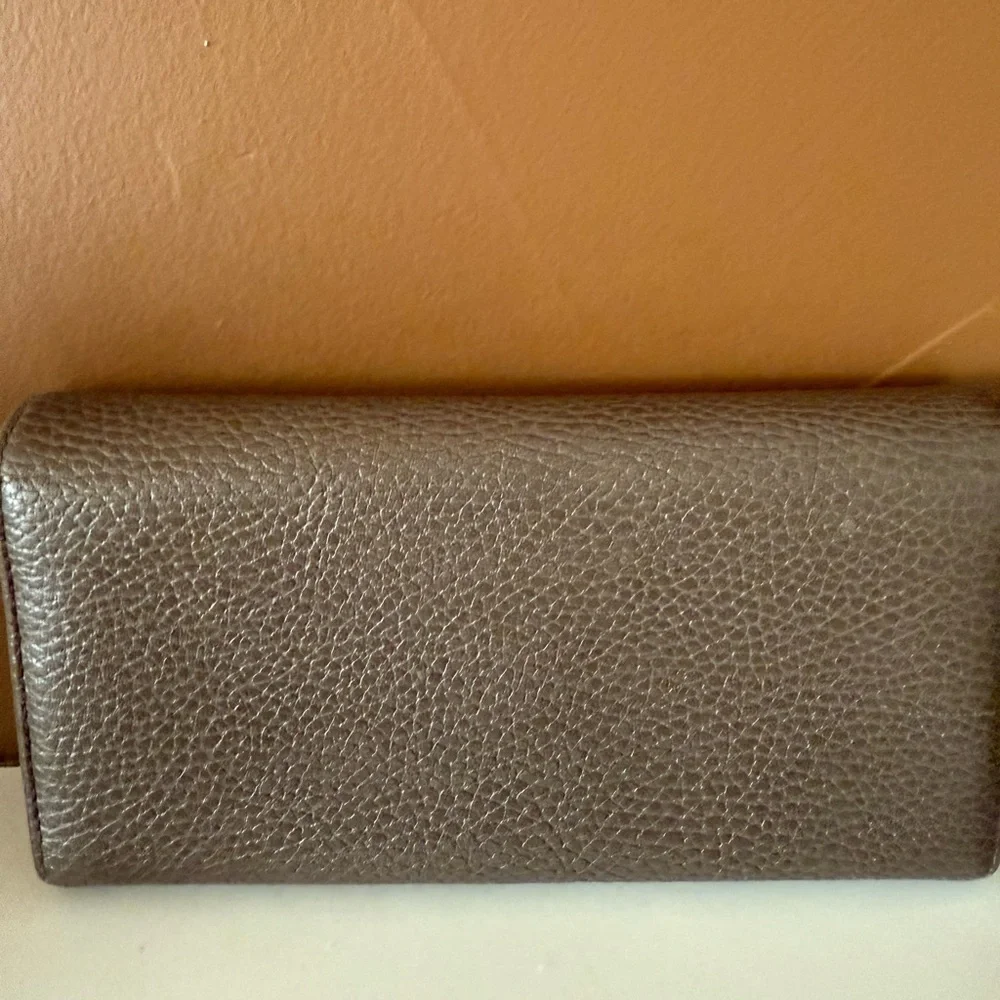 Gucci Vintage Brown Leather Bi-Fold Wallet – Excellent Condition! ✨👜 - Picture 10 of 10
